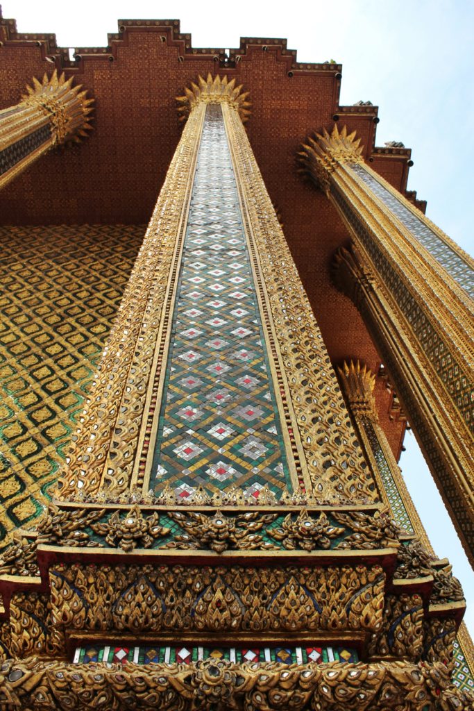 details of a temple in bangkok