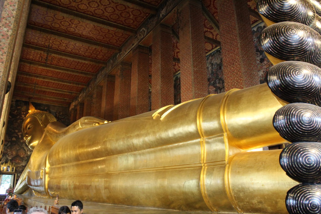 wat pho temple in bangkok