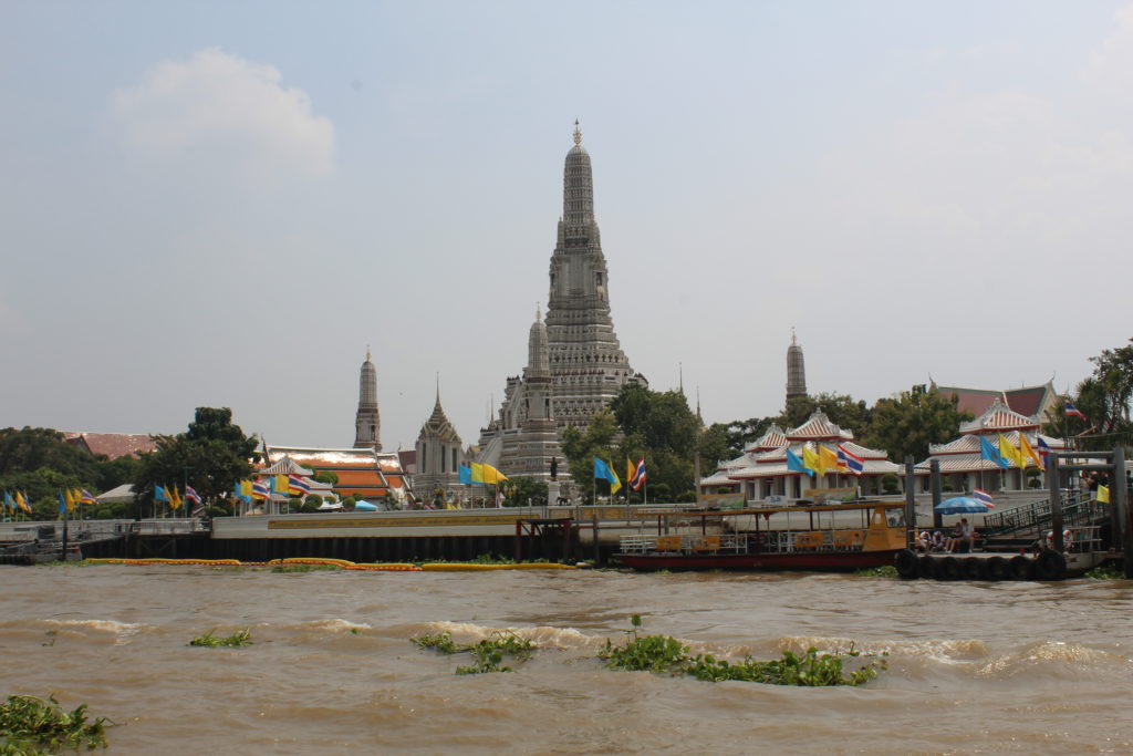 wat arun temple in bangkok across the river