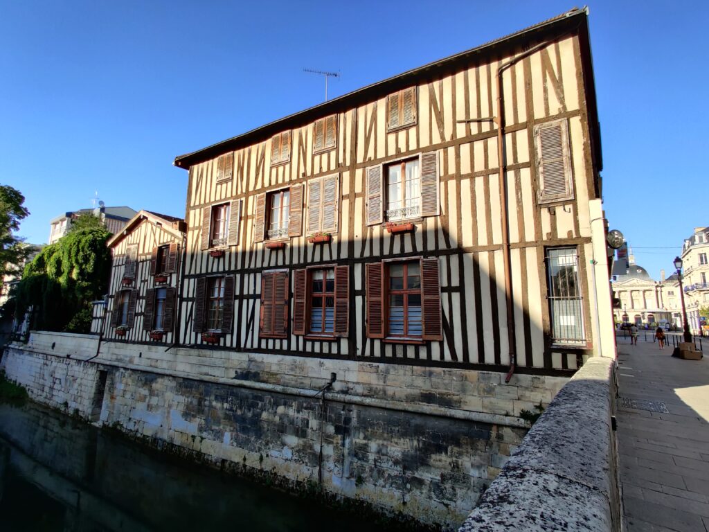 old timber house in the town of Châlons-en-Champagne, france